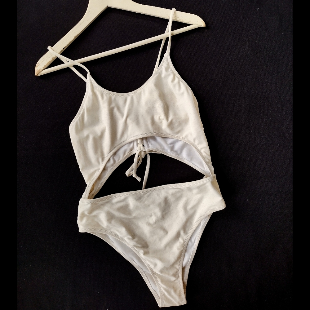 Off-White One Piece < FREEBIE